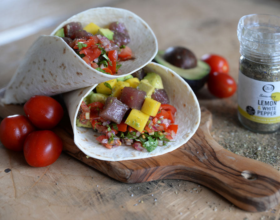 Spicy Tuna Wraps with mango and avocado